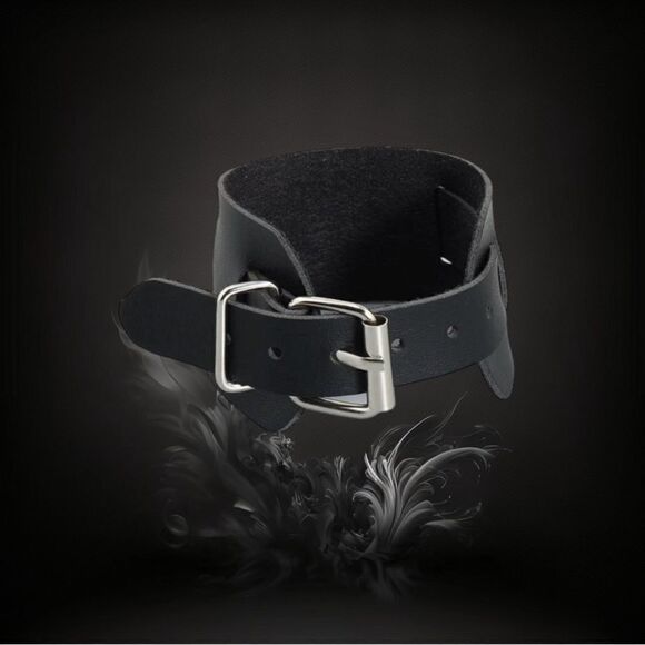 Men’s l Basic Black l Leather Wristband l New - Picture 3 of 7